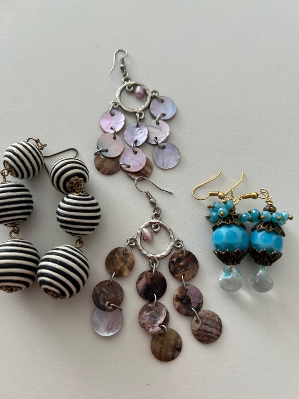Lightweight hanging earrings